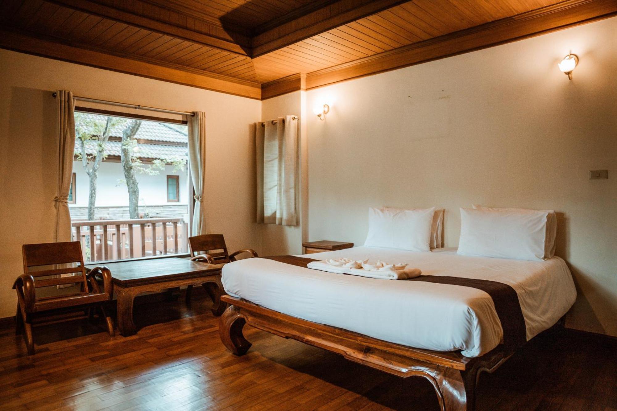 Tak Andaman Resort&Hotel Bagian luar foto